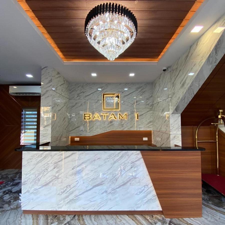 Batam 1 Hotel Наґойя Екстер'єр фото