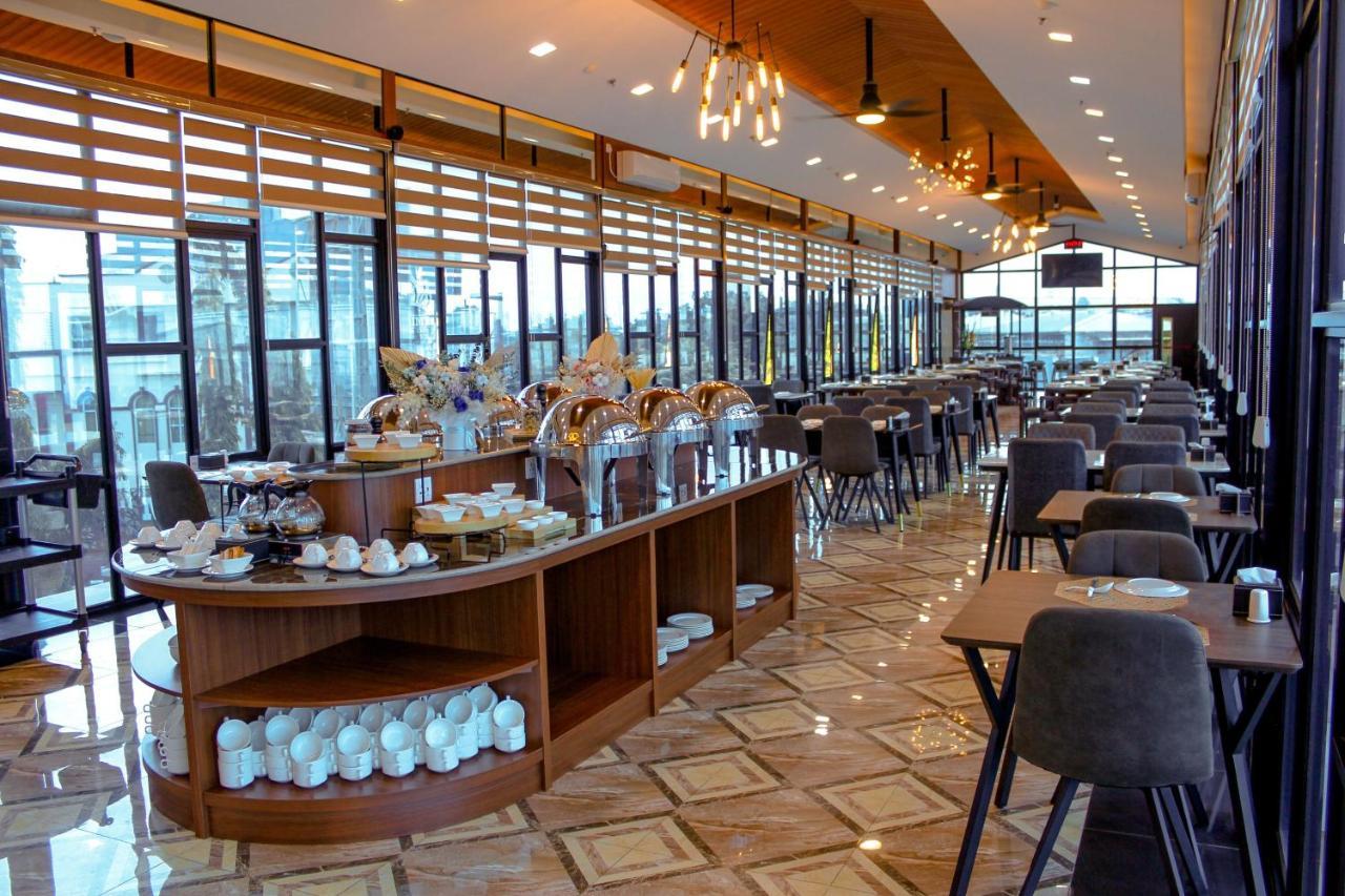 Batam 1 Hotel Наґойя Екстер'єр фото